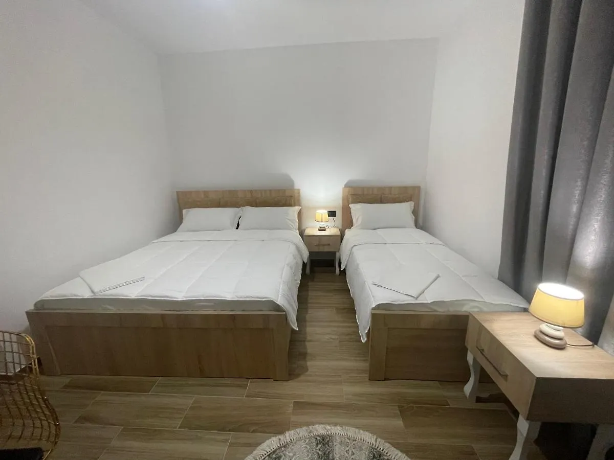 Four Generation Hotel Široka 0*,