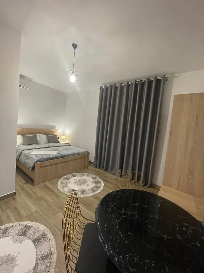 Bed & Breakfast Four Generation Hotel Shiroka Albania