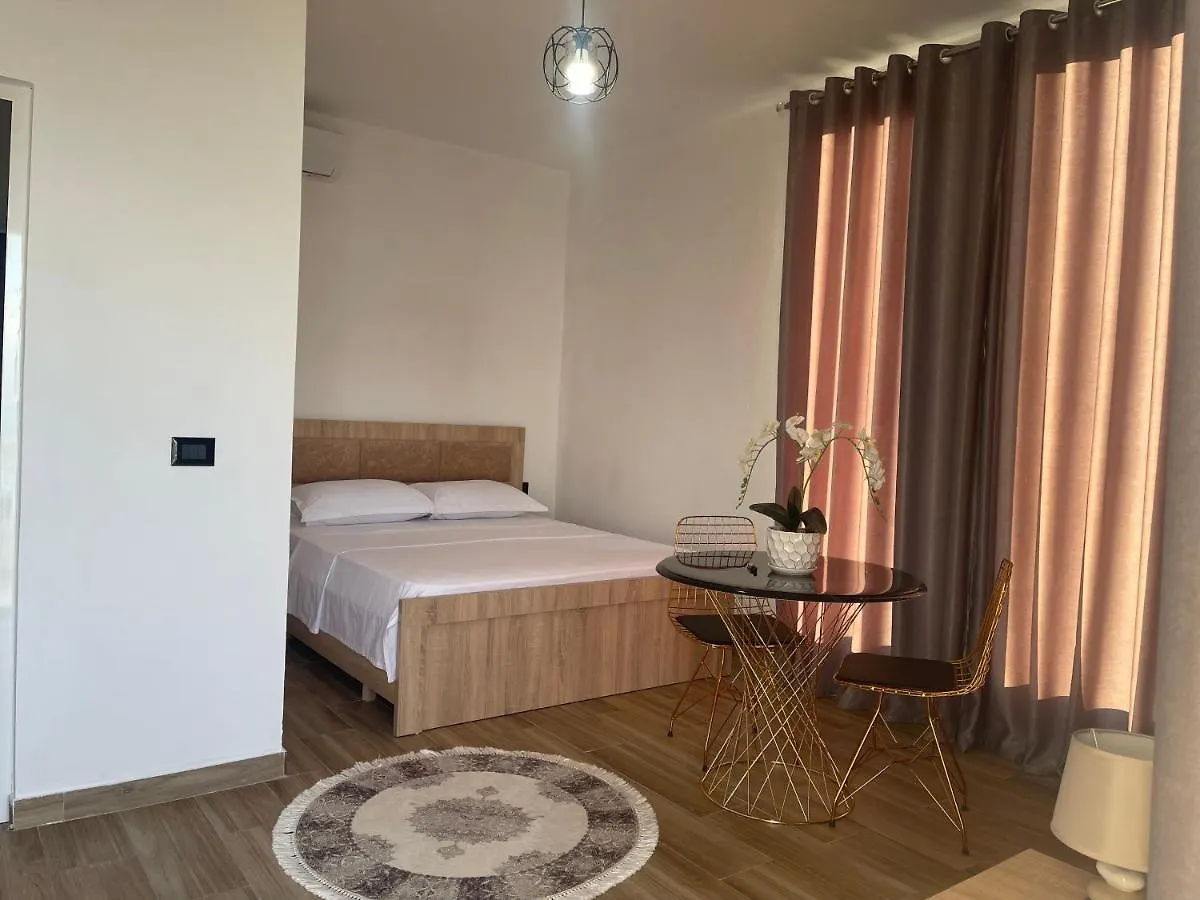Bed & Breakfast Four Generation Hotel Shiroka
