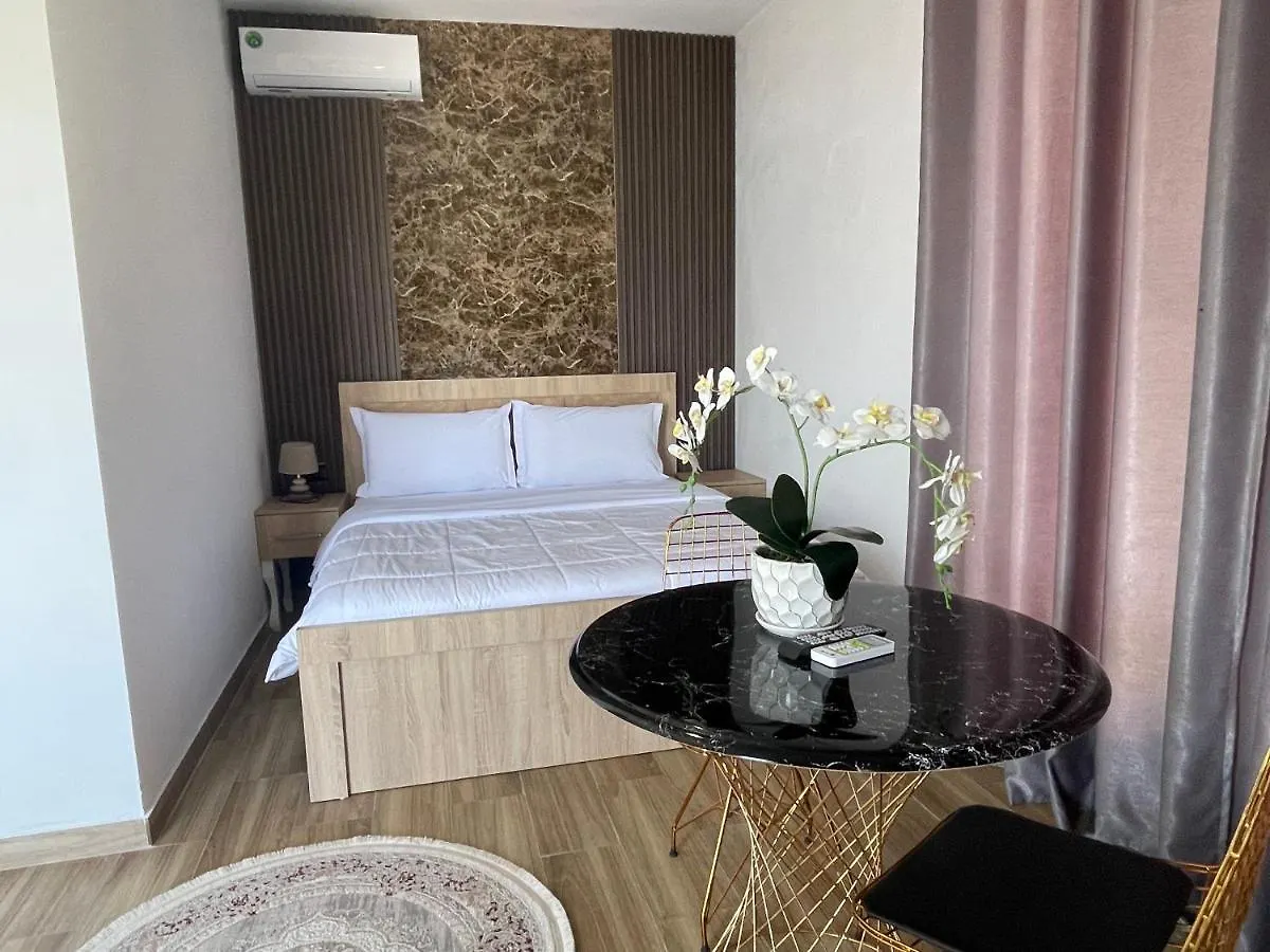 Bed & Breakfast Four Generation Hotel Shiroka Albania