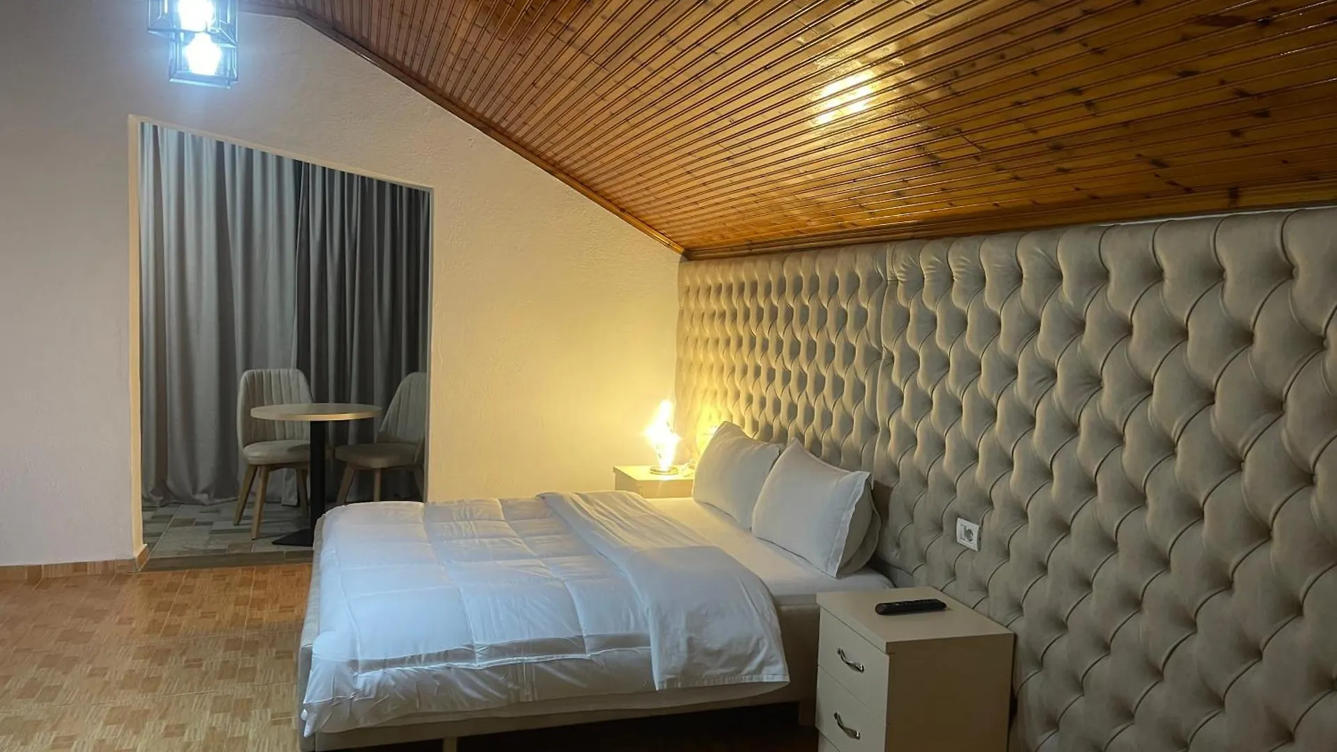 Four Generation Hotel Shiroka Albania