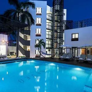 Seven Boutique Aparthotel Cancún